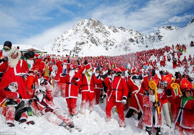 صور رائعة_ في جبال الألب.. الإحتفالات بعيد الميلاد بدأت! (5)
