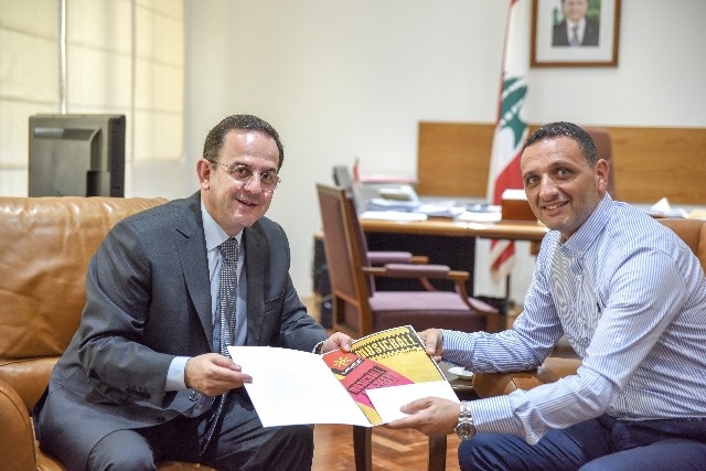 54948384-7f17-4225-995b-bfe979010a83