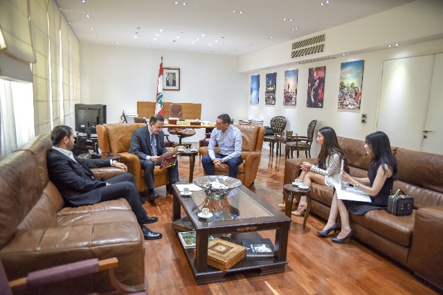 6d332de4-9ecb-4832-bd84-e6aec0f6770e