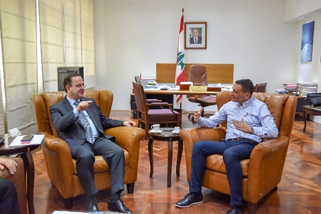 f22e4c93-b12f-4a8d-a0b8-8b834636e5b2