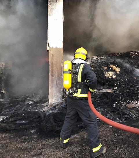 ExtImage-1103426-1927779456