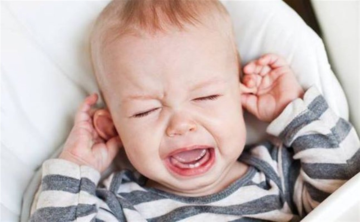 عند التهاب الاطفال الاذن التهاب الأذن