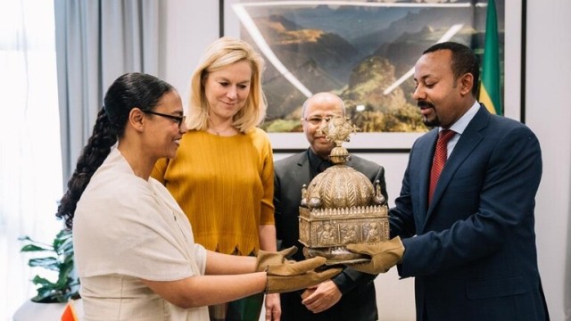 5e4e96e24c59b7025848a526