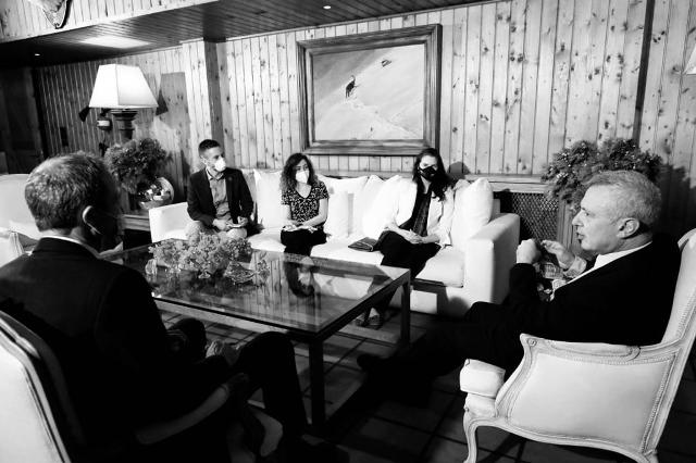 5aa99261-38c4-4630-b9a5-7e1f2c7e3d39