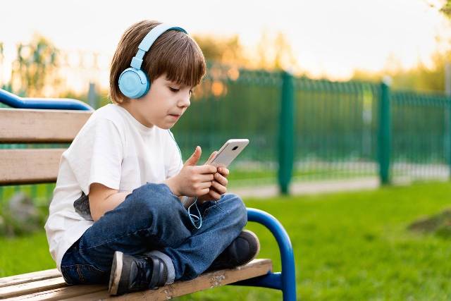 Goodbye to screen addiction... Here’s how to save your son wisely - elmarada