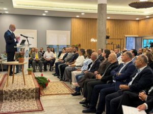 المحامي زياد الخازن محاضرا في مركز مشروع أجيال: الوساطة وسيلة بديلة لحل النزاعات