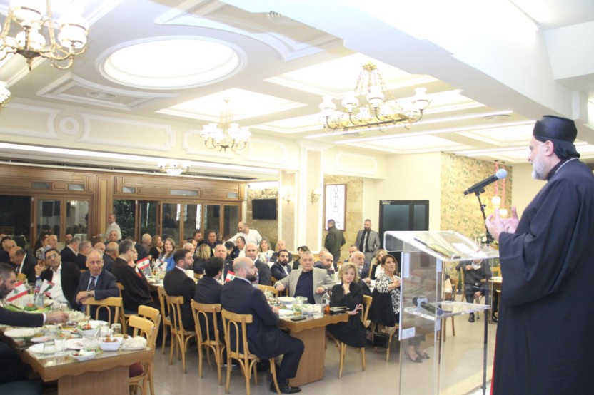 المحامي زياد الخازن مثل النائب فرنجيه في العشاء السنوي لحركة الارض