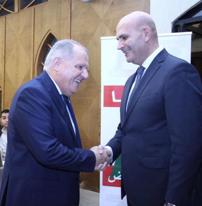 المحامي زياد الخازن مثل النائب فرنجيه في العشاء السنوي لحركة الارض