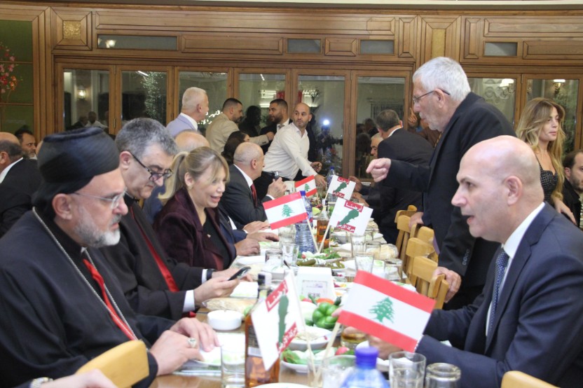 المحامي زياد الخازن مثل النائب فرنجيه في العشاء السنوي لحركة الارض