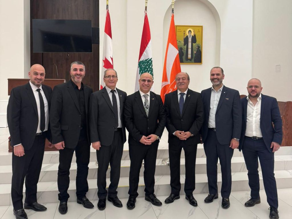 مرده هاليفاكس يشارك في قداس ذكرى 13 تشرين