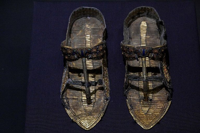 كنوز توت عنخ آمون الذهبية تعرض لأول مرة في المتحف المصري الكبير