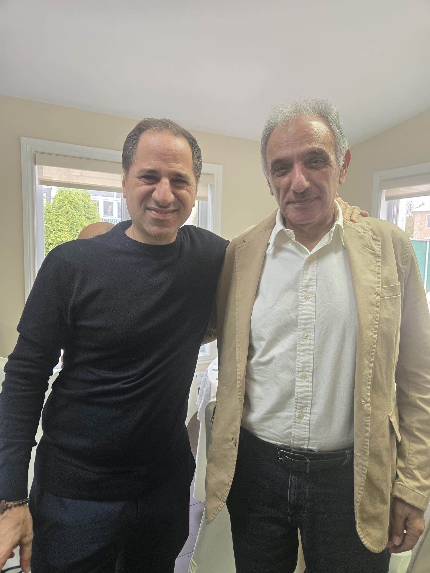 منسق المرده كندا يشارك في افطار المطران تابت على شرف رئيس حزب الكتائب