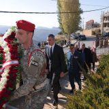 النائب فرنجيه وضع إكليلا من الزهر باسم الجمهورية اللبنانية على ضريح حميد فرنجيه: عسى أن نربح جميعا وطنا واحدا موحدا مستقرا آمنا ومزدهرا