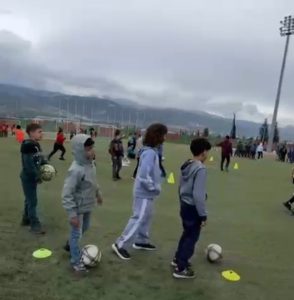 بالتنسيق مع خلية الازمة في المرده الاتحاد اللبناني لكرة القدم ينظم مهرجانا رياضيا للنازحين على ارض ملعب السلام زغرتا